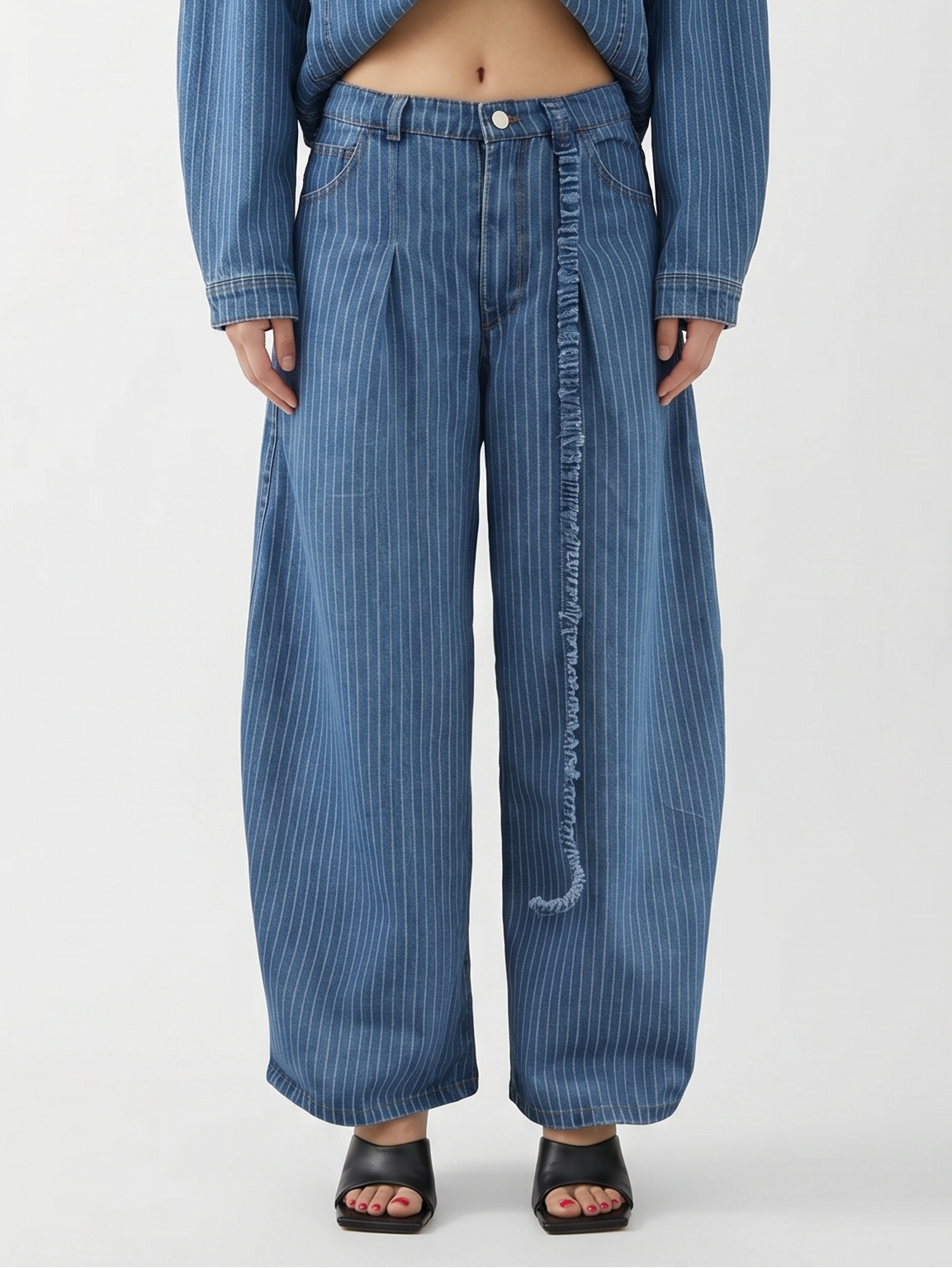 The STRING Jeans